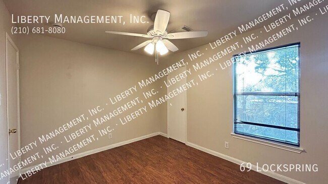 Building Photo - 69 Lockspring-