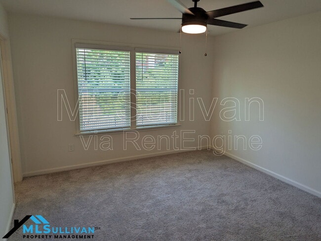 Building Photo - 173 Cabernet Dr