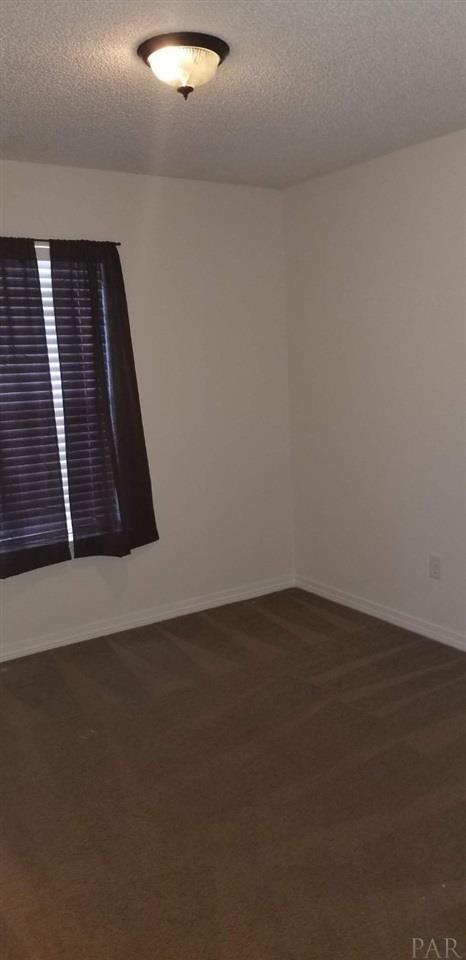 Building Photo - 1046 Peakview Dr