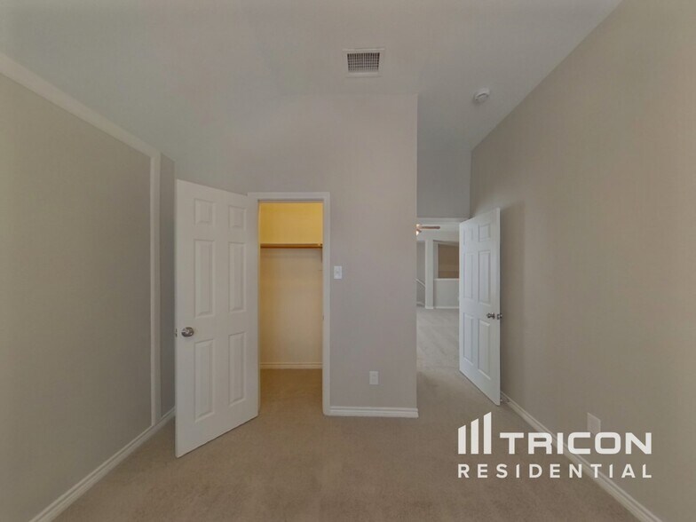 Building Photo - 7133 Denver City Dr