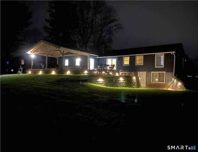 Building Photo - 144 Pond Cir