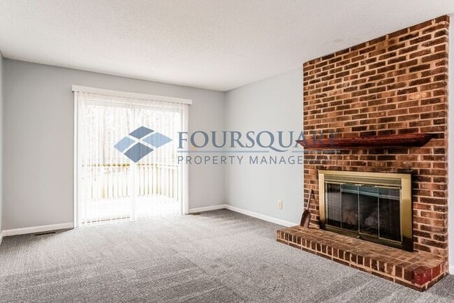 Building Photo - Charming 2-Bed / 2-Bath Duplex with Open Floor Plan & Shared Fenced Yard , Near I-40