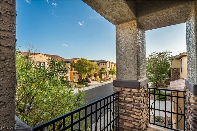 Building Photo - 220 Via Mezza Luna Ct