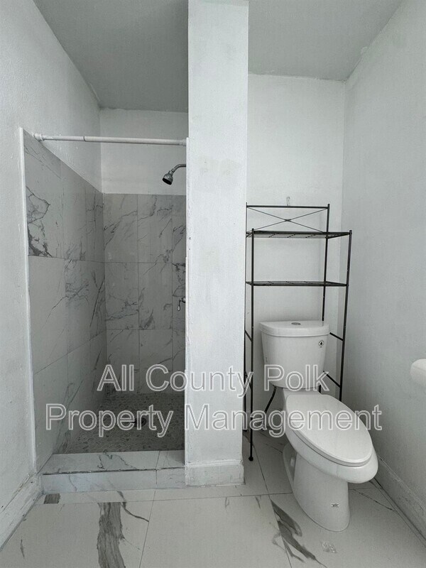 Building Photo - 724 Euclid Ave