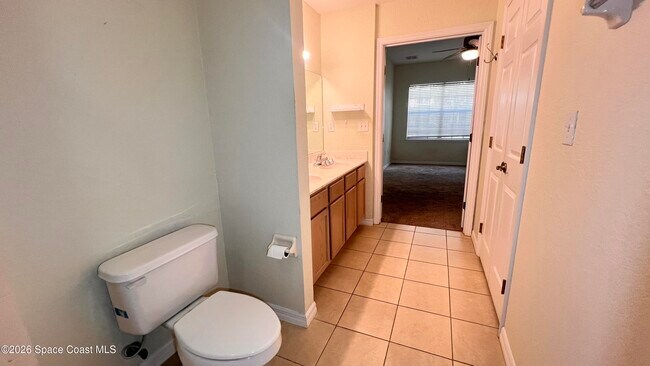 Building Photo - 100 Tucan Way
