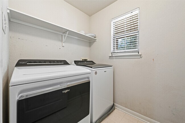 Building Photo - 15822 Kings Cypress Ln