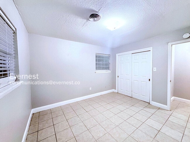 Building Photo - 230 Dave Brown Rd