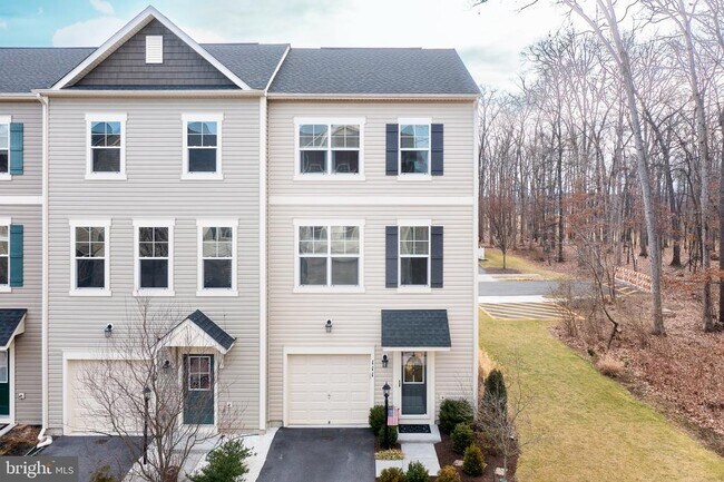 Building Photo - 111 Notions Ct