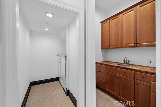 Building Photo - 1316 Beverly Grove Pl