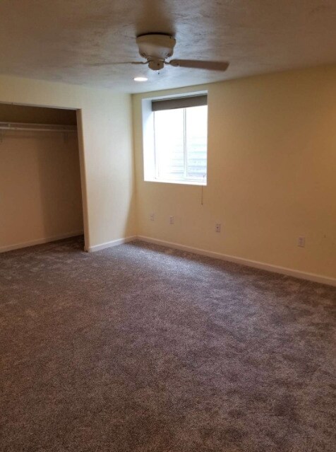 Building Photo - 575 Crimson Cir