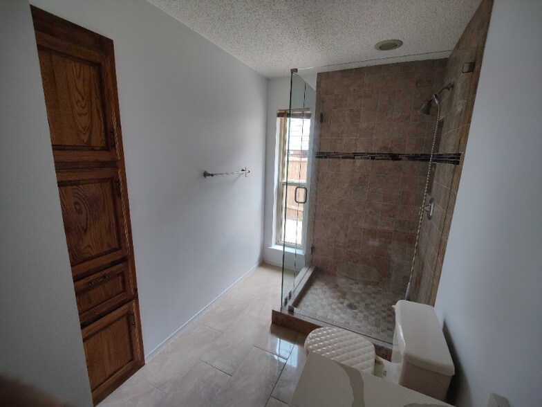 Building Photo - 2833 Monet Pl