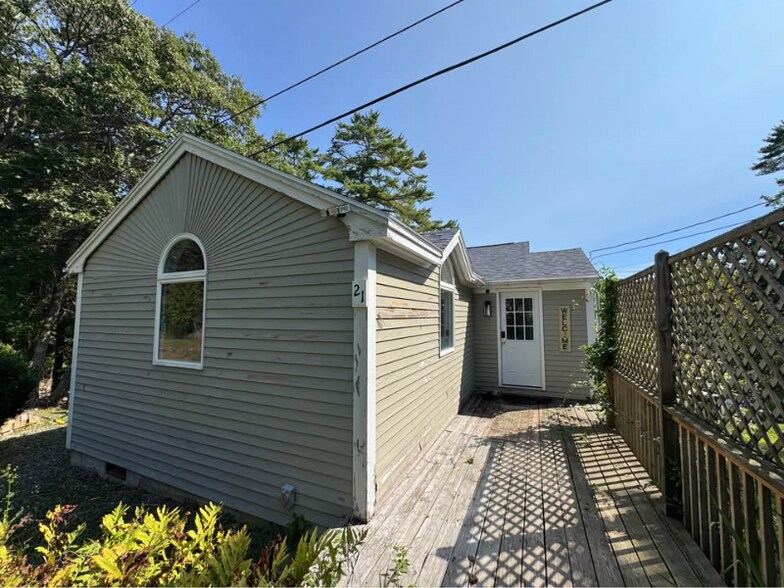 Building Photo - 21 Buttermilk Cove
