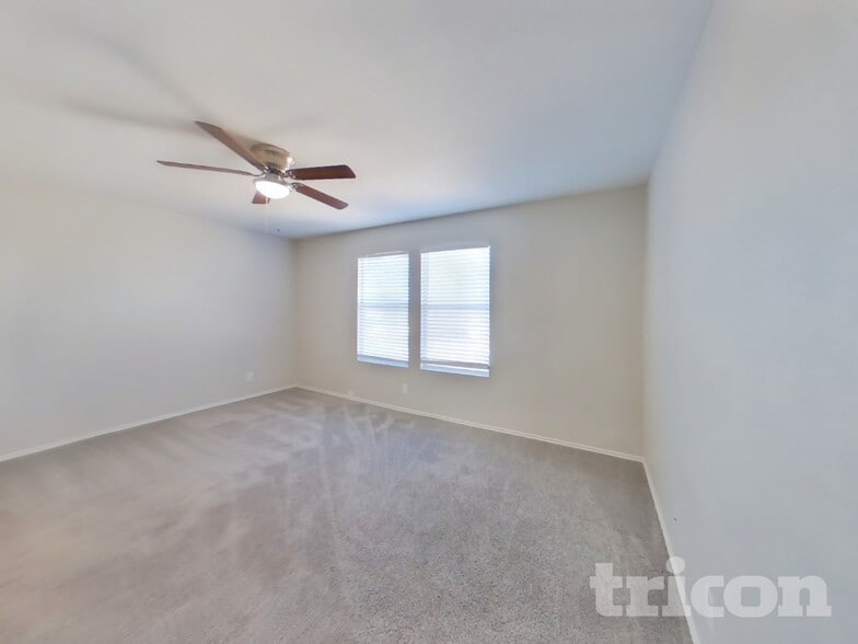 Building Photo - 2615 Thunder Gulch