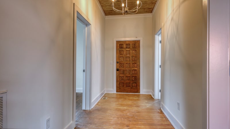 Building Photo - 11 N McLin St SW