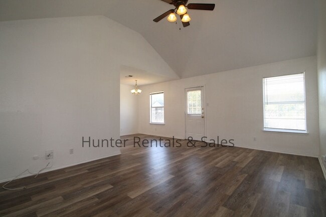 Building Photo - North Killeen!