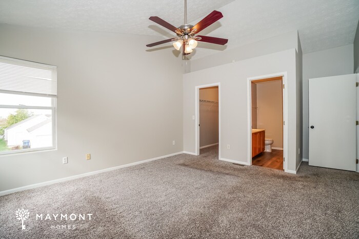 Building Photo - 5389 Blanchard Dr
