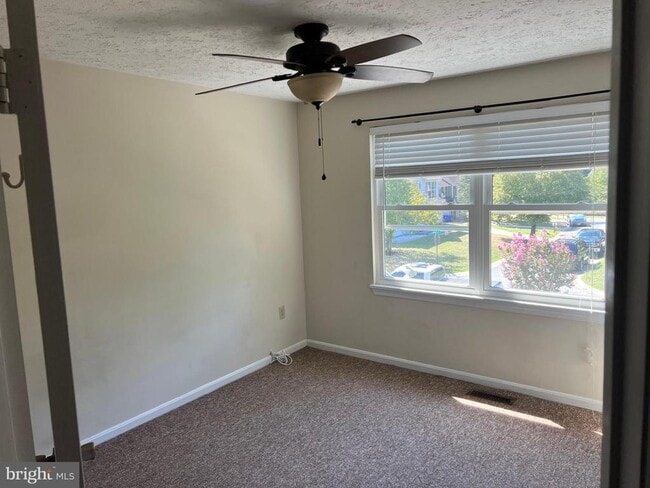 Building Photo - 6638 Antelope Ct