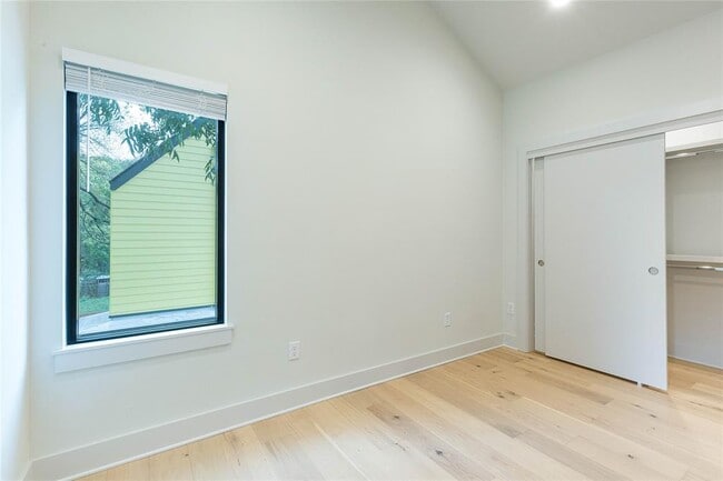 Building Photo - 1116 Walton Ln