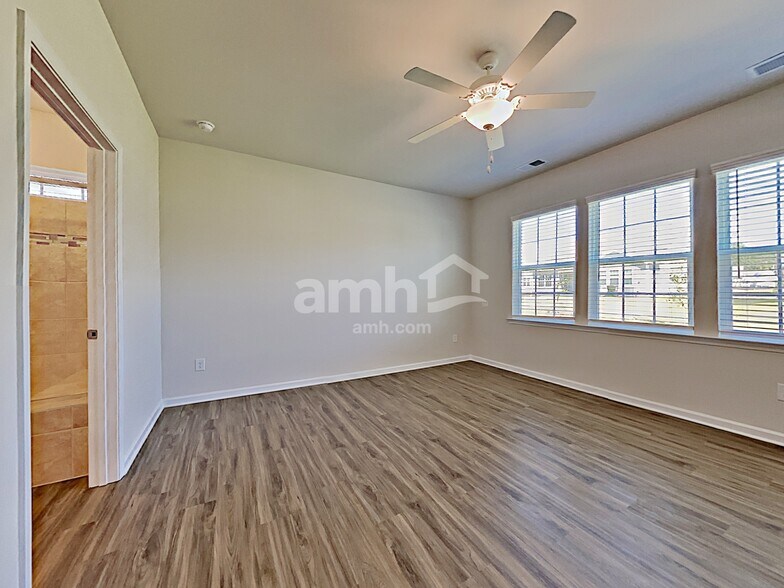 Building Photo - 14302 Hugh Dixon Way
