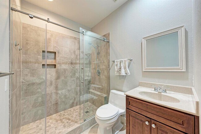 Building Photo - 8105 Endeavor Cir