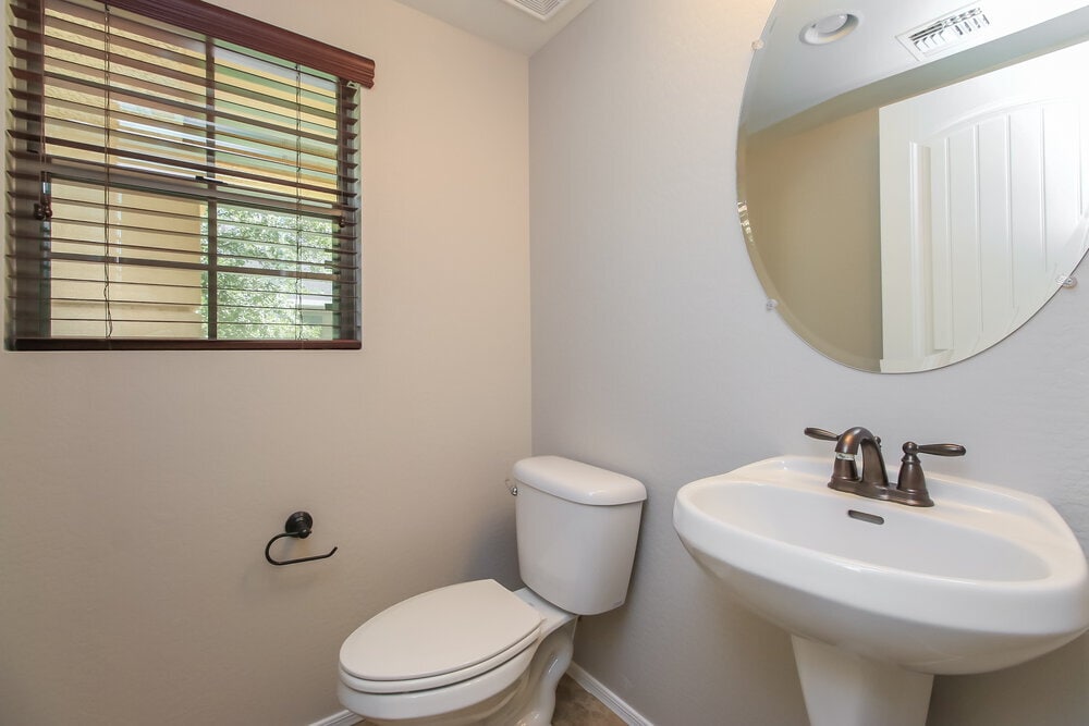 Building Photo - 3535 S Posse Trail