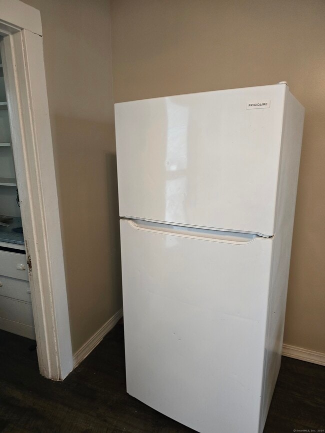 Building Photo - 174 S Whitney St