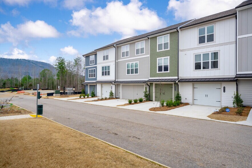 Building Photo - 4219 Tillie Cir