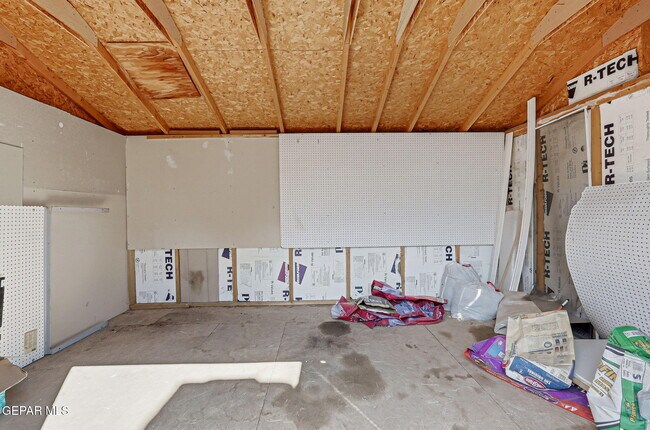 Building Photo - 5609 Van Horn Dr