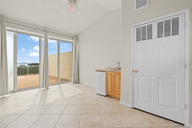 Building Photo - 1593 Pinellas Bayway S
