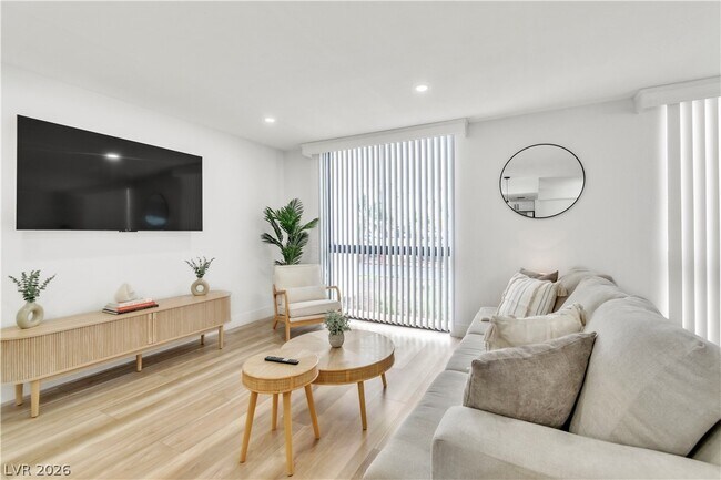 Building Photo - 3930 University Center Dr