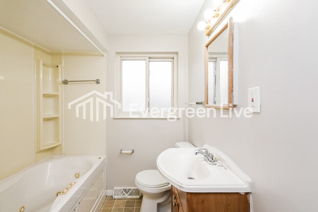 Building Photo - 5732 Cromley Dr