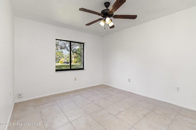 Building Photo - 2249 Flower Tree Cir