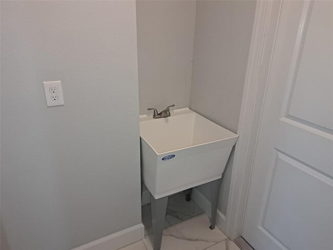 Building Photo - 1551 Gantry Rd