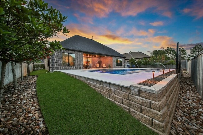 Building Photo - 1015 Oak Briar Ln