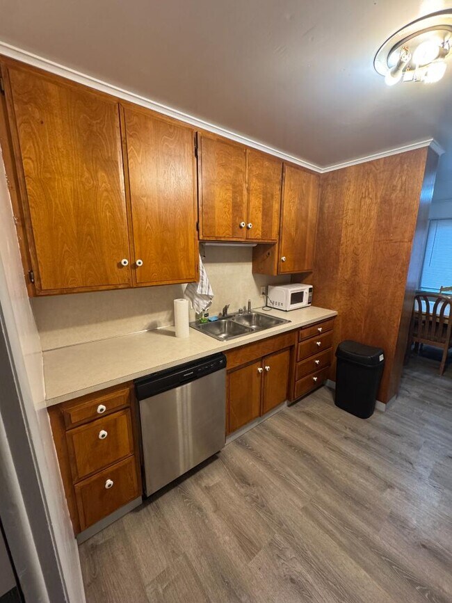 Building Photo - 315 Diamondville Ave