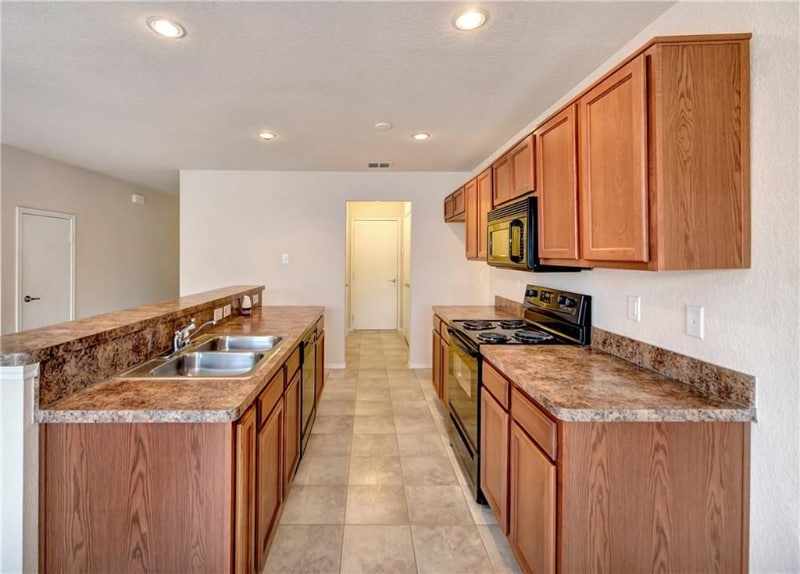 Building Photo - 10731 Deauville Dr