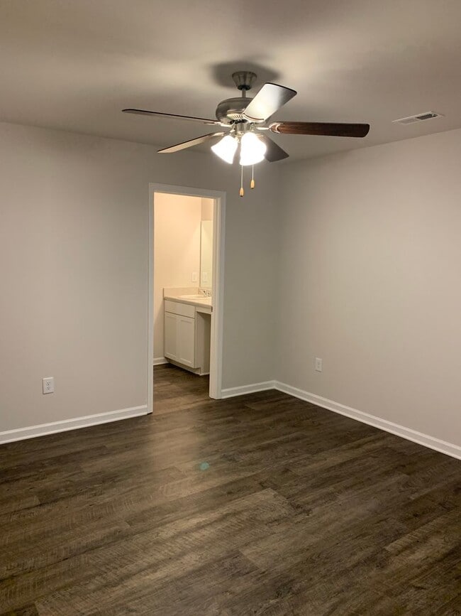 Building Photo - Pre-Leasing Now — Stunning 3-Bedroom, 2-Bath Home in Kilpatrick Landing