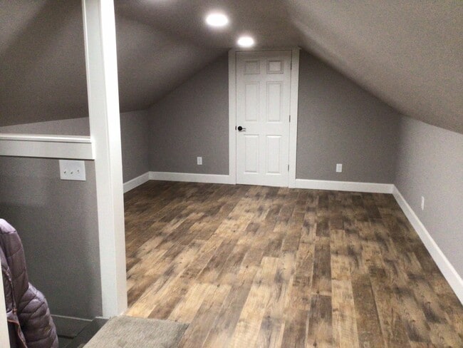 Building Photo - 477 I St
