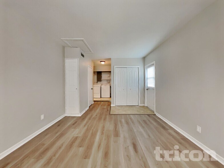 Building Photo - 3708 Lei Dr