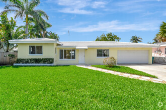 Building Photo - 644 Shore Dr