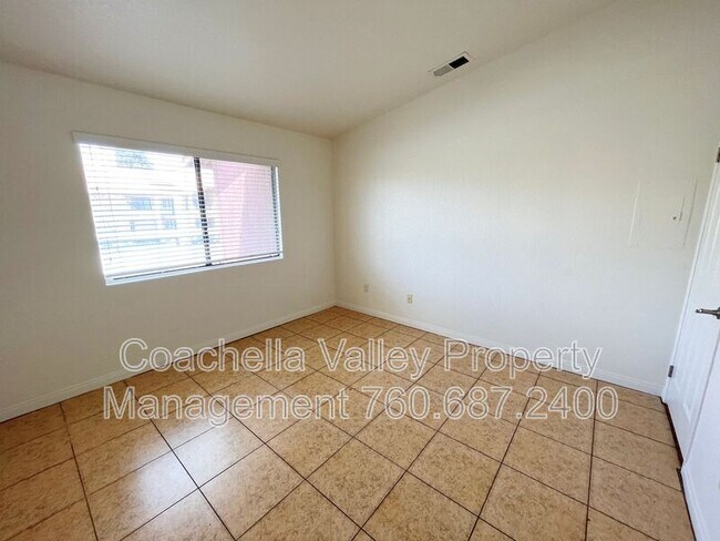 Building Photo - 78650 Ave 42
