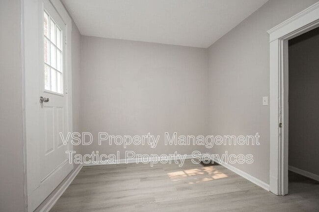 Building Photo - 9911 Olivet Ave