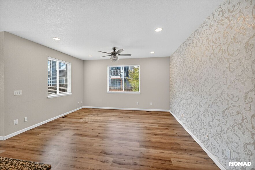 Building Photo - 8967 Red Bud St