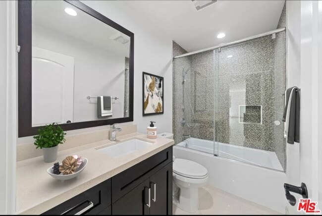 Building Photo - 6243 Berquist Ave