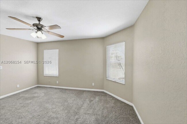 Building Photo - 10658 Pelican Dr