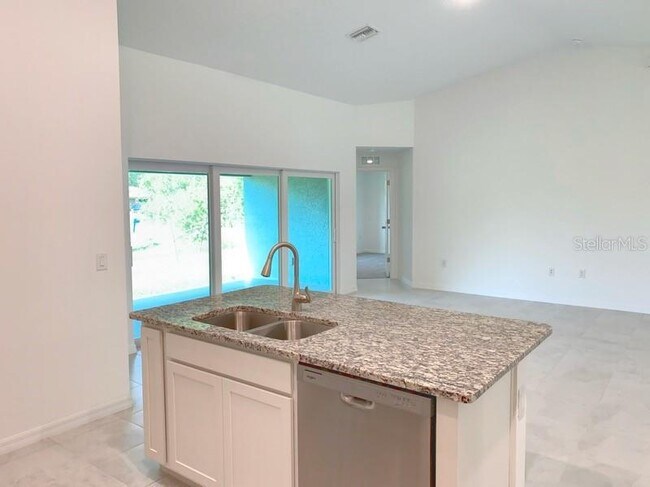 Building Photo - 22376 Blanchard Ave
