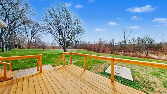 Building Photo - 6115 Zander Rd