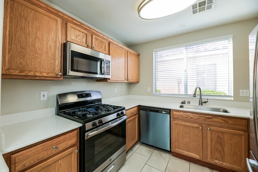 Building Photo - 65 Belle Soleil Ave