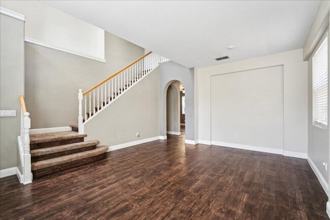 Building Photo - 57 Rossignol Cir
