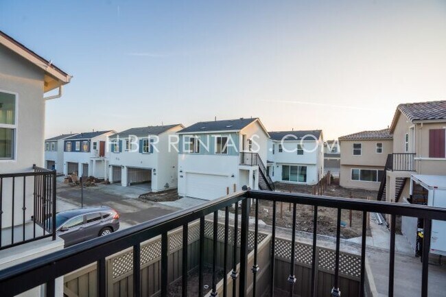 Building Photo - 3024 Ellis Town Dr